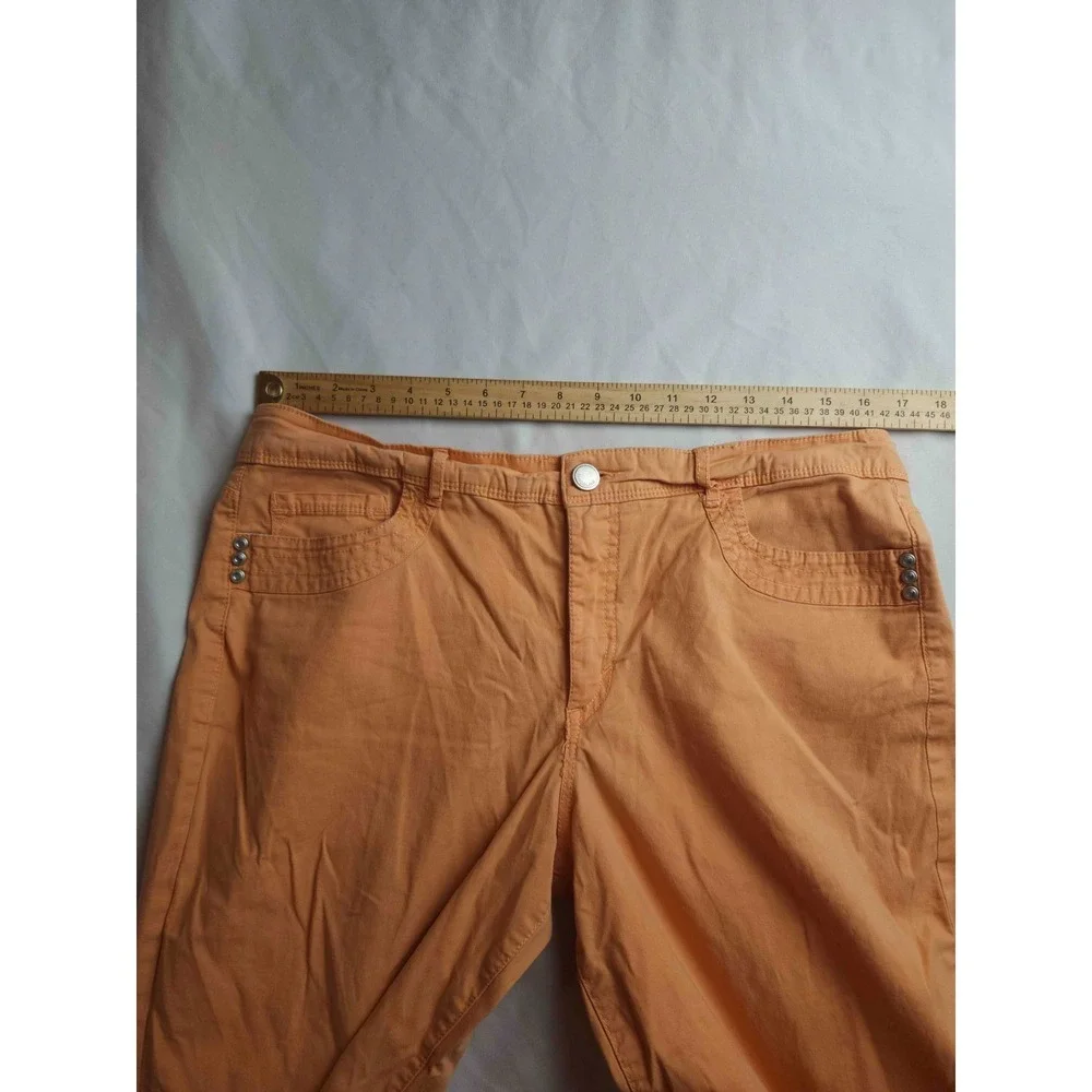 Bandolino Shorts Womens Size 12 Orange Brady Stretch Casual Bermuda Pockets - Picture 3 of 7